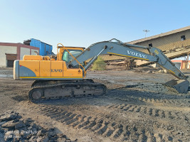 2012 model Used Volvo EC 210 B Prime Excavator for sale in Kutch by owners online at best price, Product ID: 452050, Image 4- Infra Bazaar