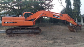 2013 model Used Doosan DX210LC Excavator for sale in Siddipet by owners online at best price, Product ID: 451946, Image 3- Infra Bazaar