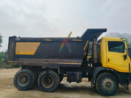 2015 model Used Tata 2528 Tipper for sale in Warangal by owners online at best price, Product ID: 452005, Image 2- Infra Bazaar