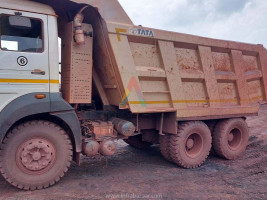 2021 model Used Tata SIGNA 2825 Tipper for sale in Hospet by owners online at best price, Product ID: 450805, Image 2- Infra Bazaar