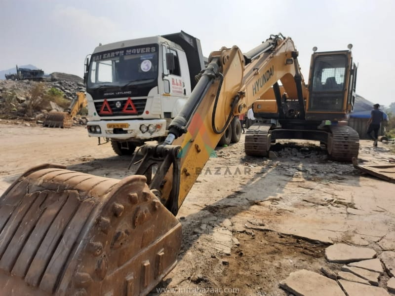 2017 model Used Hyundai 210LC Excavator for sale in Polavaram by owners online at best price, Product ID: 450331, Image 14- Infra Bazaar
