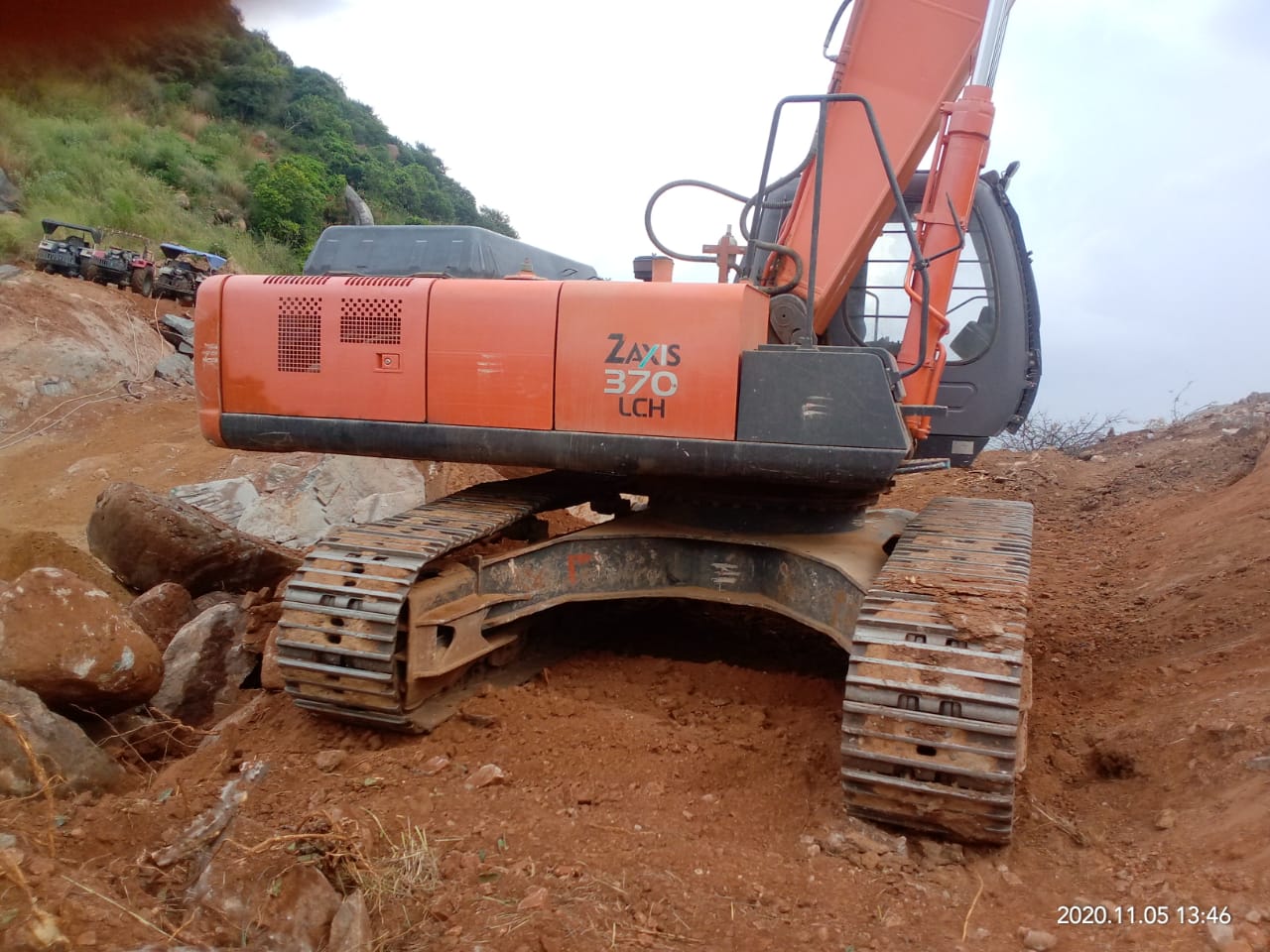 2015 model Used Tata Hitachi EX 370 Excavator for sale in TRICHY by owners online at best price, Product ID: 449898, Image 2- Infra Bazaar