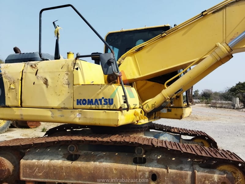 2016 model Used L&T Komatsu PC210 Excavator for sale in Kamareddy by owners online at best price, Product ID: 450303, Image 2- Infra Bazaar